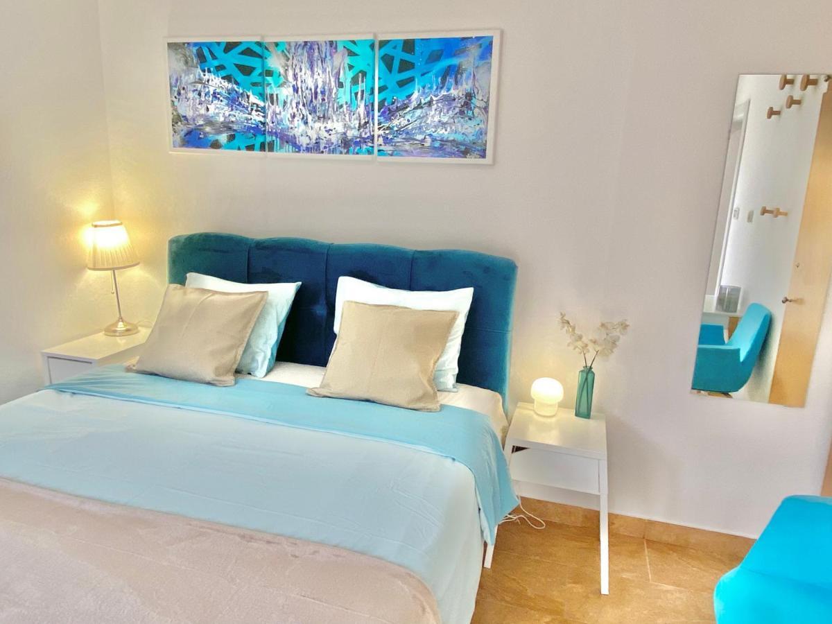 Mamma Mia Apartments-City Center Хвар Экстерьер фото
