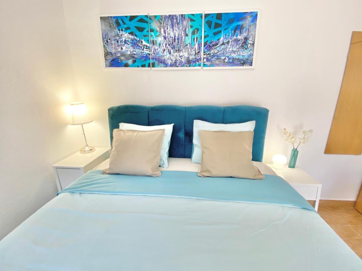 Mamma Mia Apartments-City Center Хвар Экстерьер фото