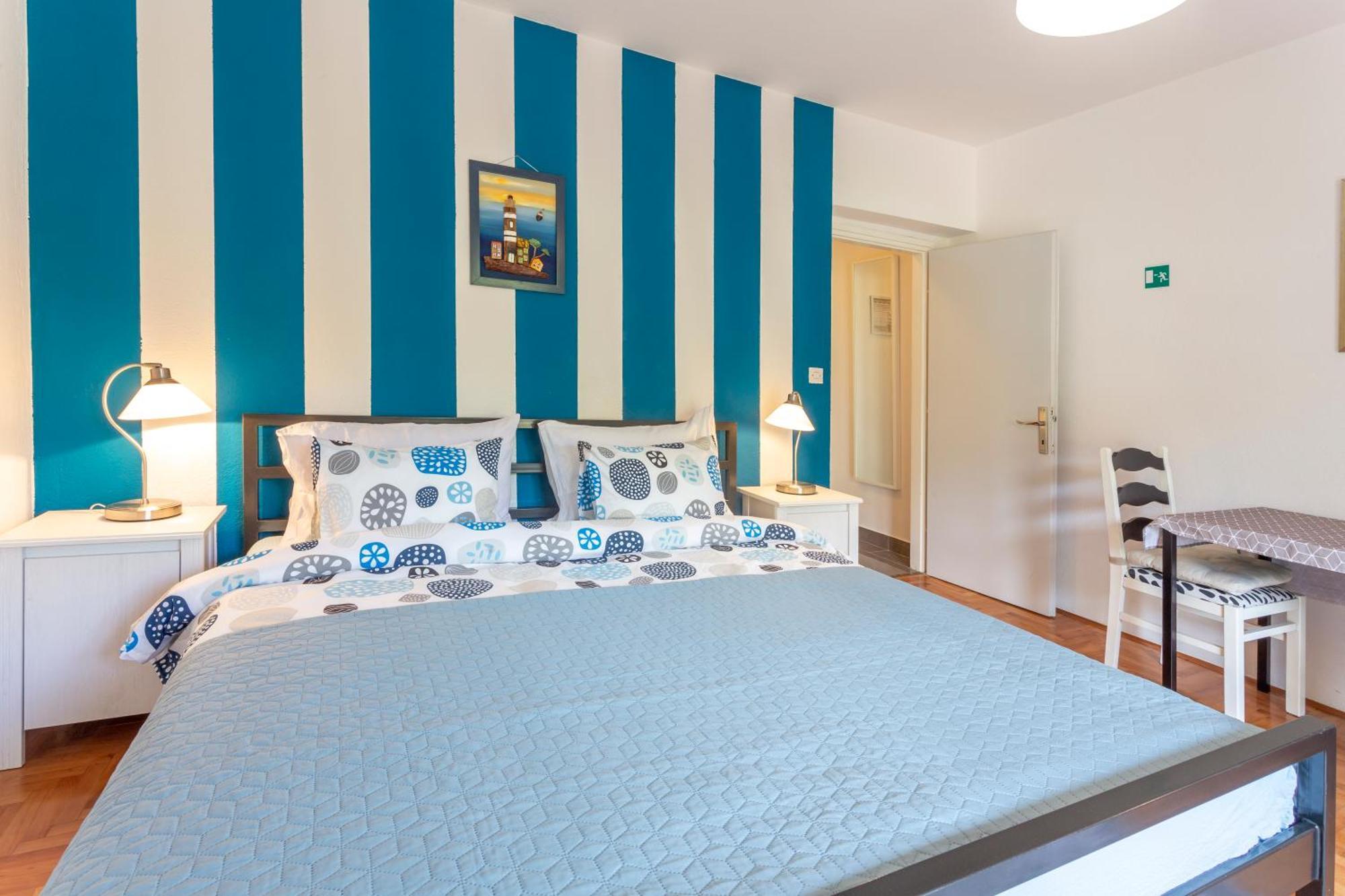 Mamma Mia Apartments-City Center Хвар Экстерьер фото