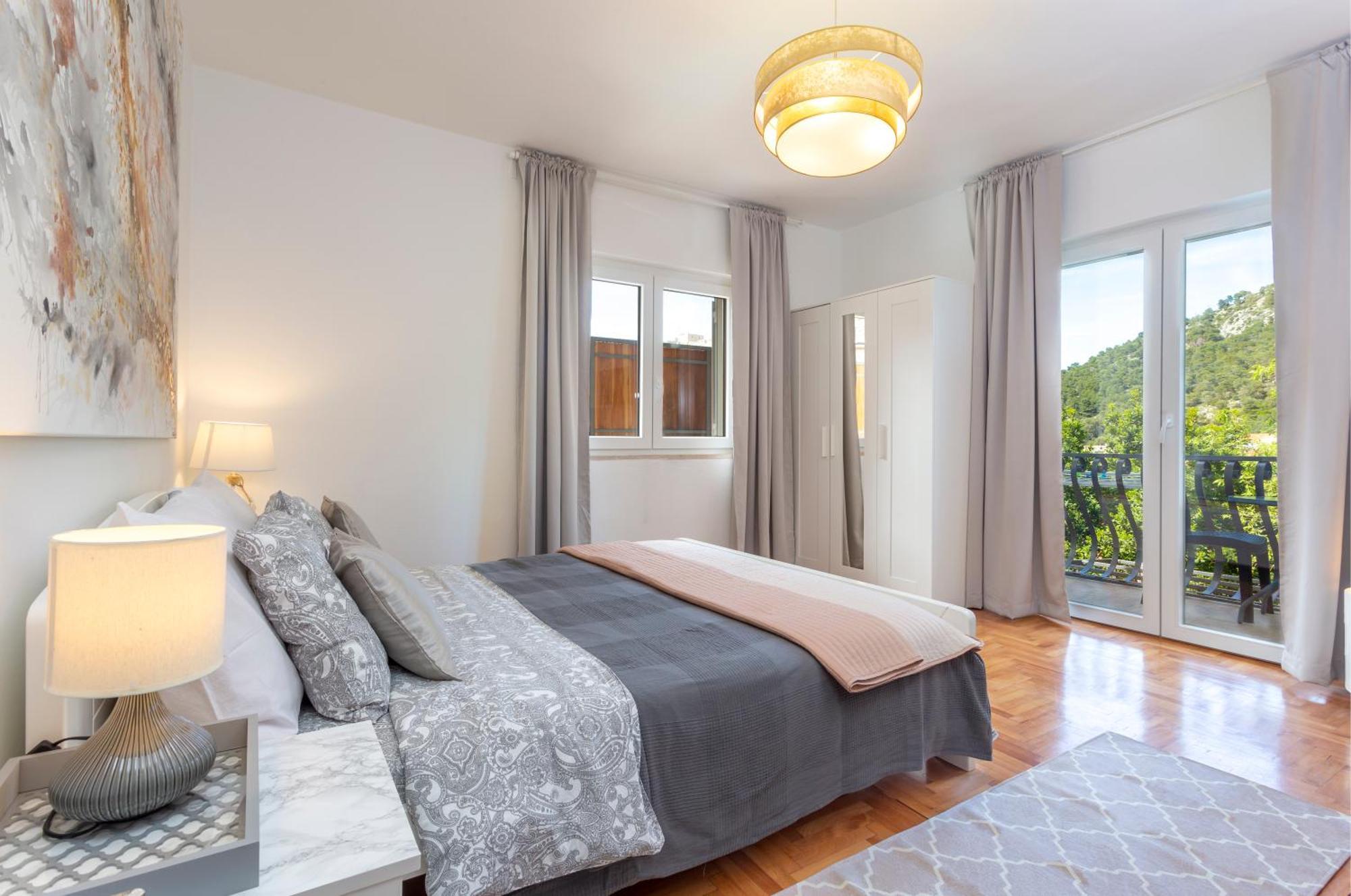 Mamma Mia Apartments-City Center Хвар Экстерьер фото