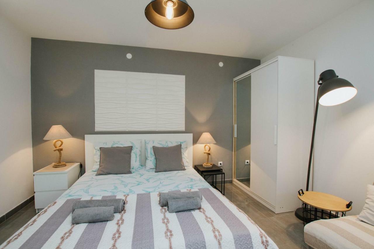 Mamma Mia Apartments-City Center Хвар Экстерьер фото